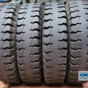 Vỏ bánh sau DRC 500-12 có gai lốp sâu, tăng độ ma sát