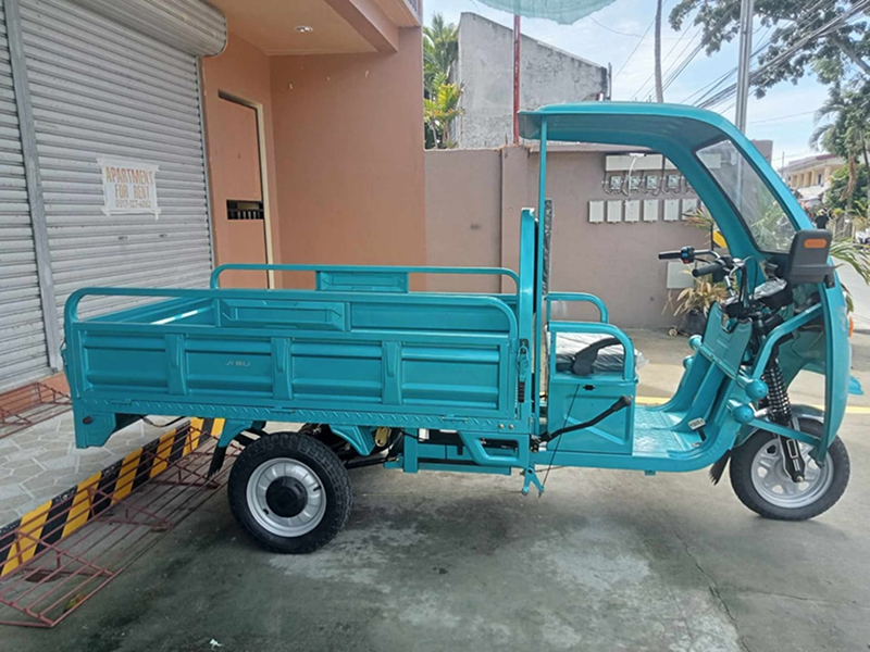 Mẫu xe ba gác điện có mái che